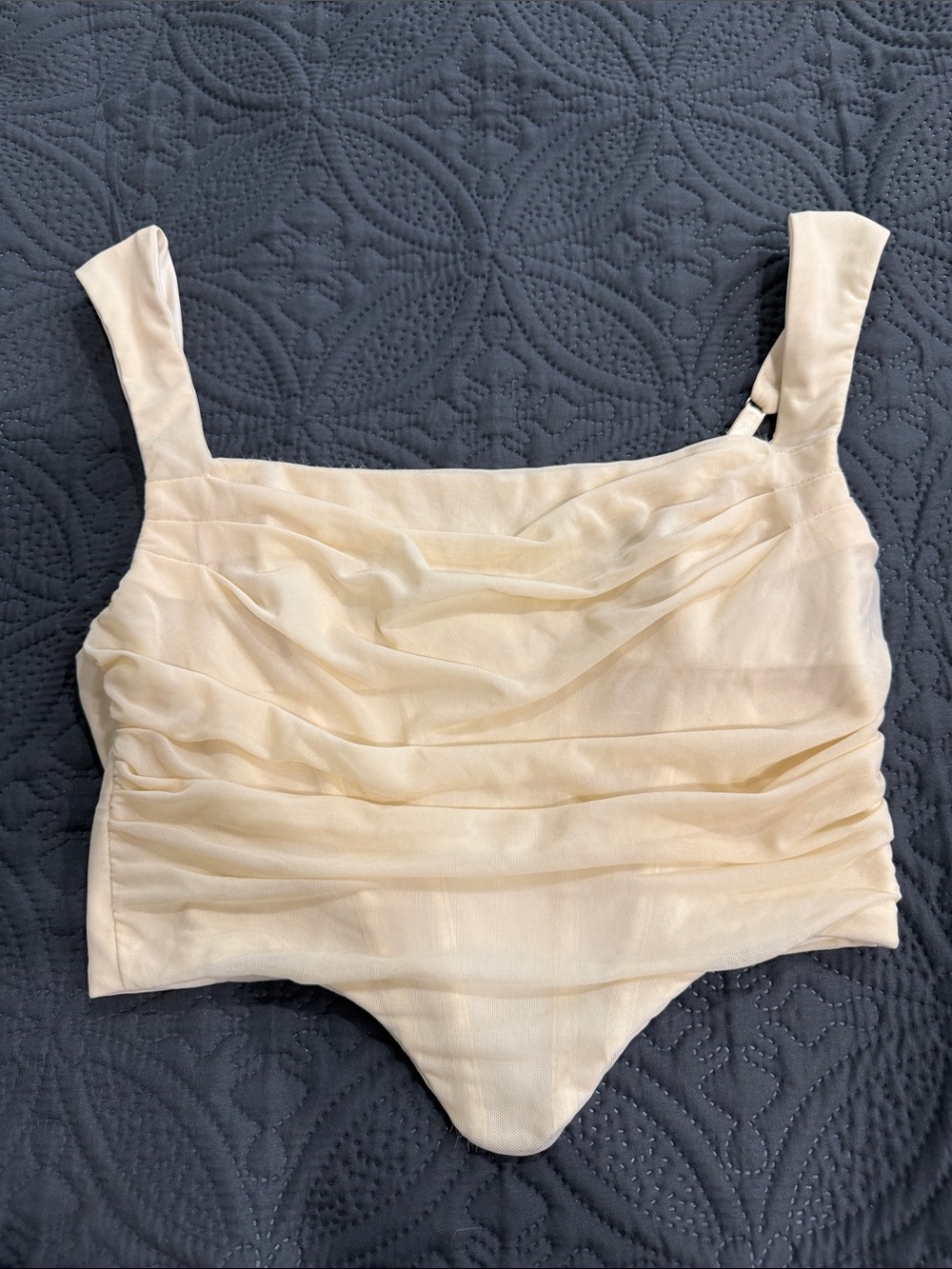 Source Unknown Cream Ruched Crop Tank